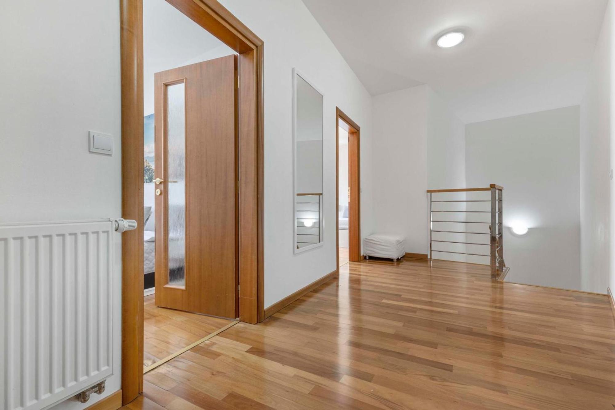 Charming Apartment In The Heart Of Pressburg Exterior foto