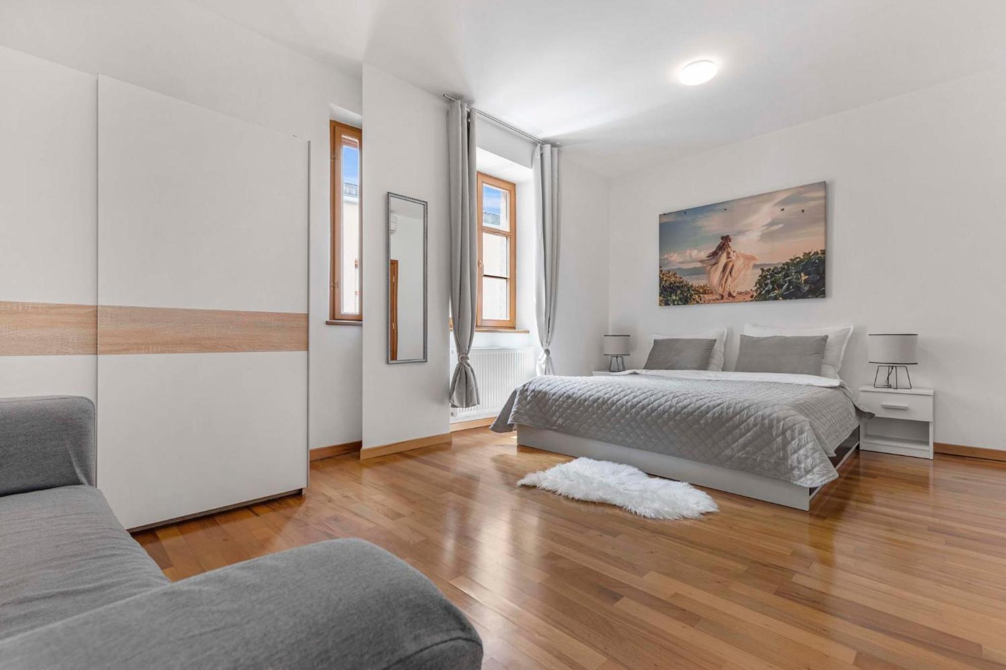 Charming Apartment In The Heart Of Pressburg Exterior foto